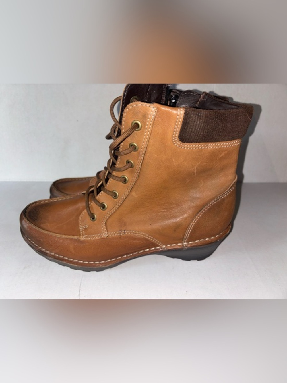 ECCO Elaine Cognac Brown Leather Moc Toe Combat Boots Side Zip Mid-Cut Lug Sole